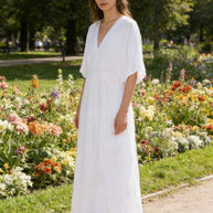 LÉA & LUC Flowing V-Neck Linen Maxi Dress