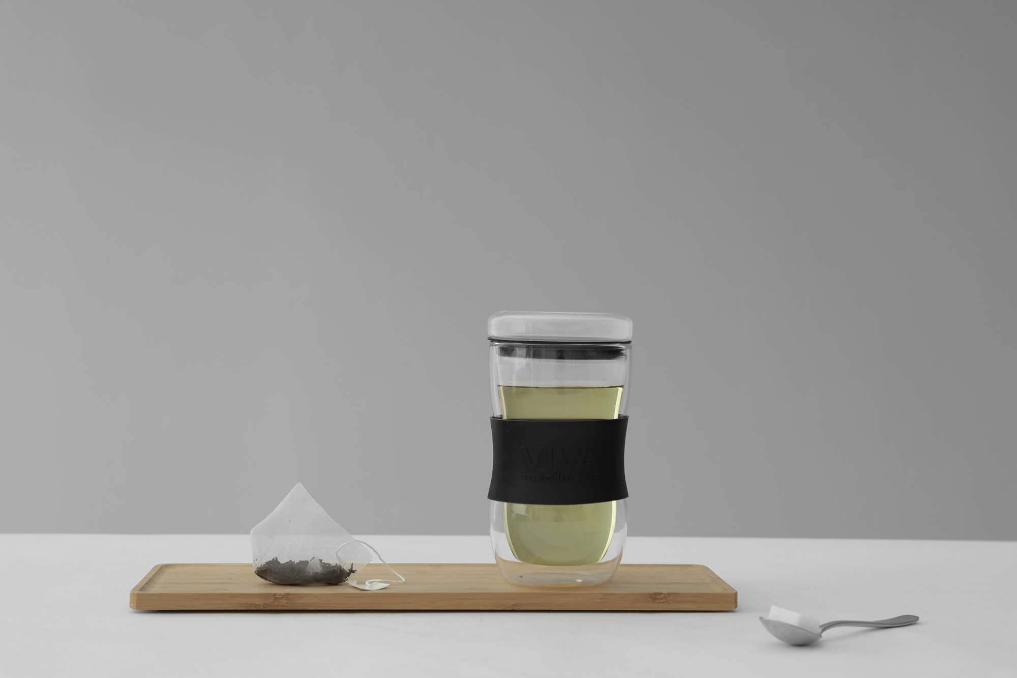 VIVA Minima Double-Walled Glass & Silicone Travel Mug