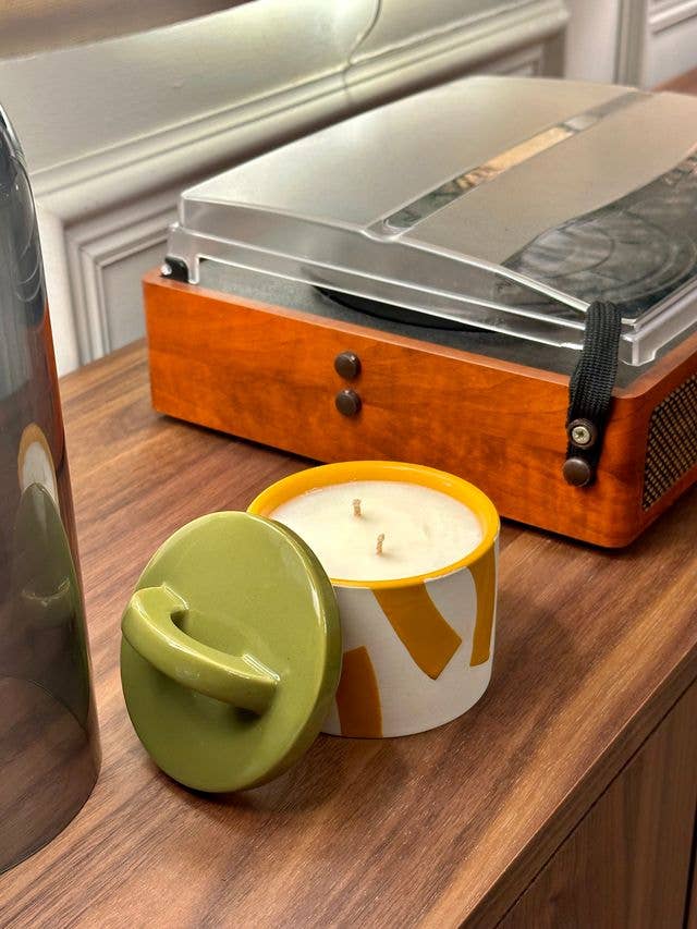 MÆGEN Pablo Pots Candle in Pomelo & Sage