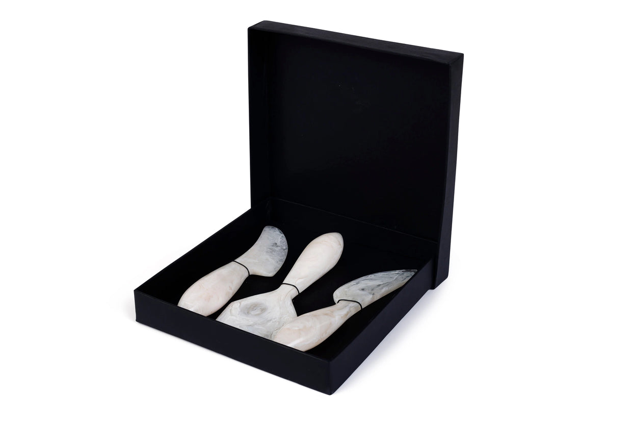 Casa Amorosa Resin Cheese Knife Set