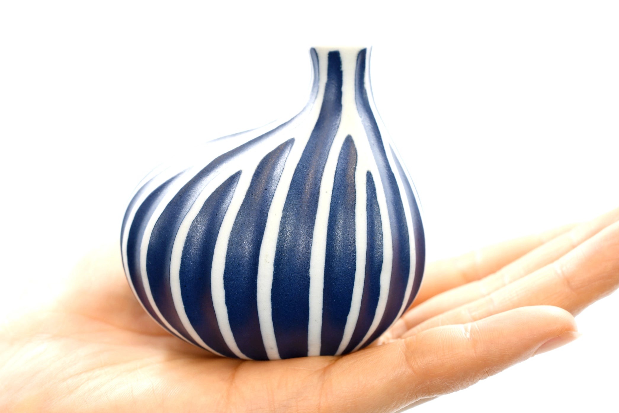 AFT Omo Mini S-Handcrafted Blue Porcelain Bud Vase