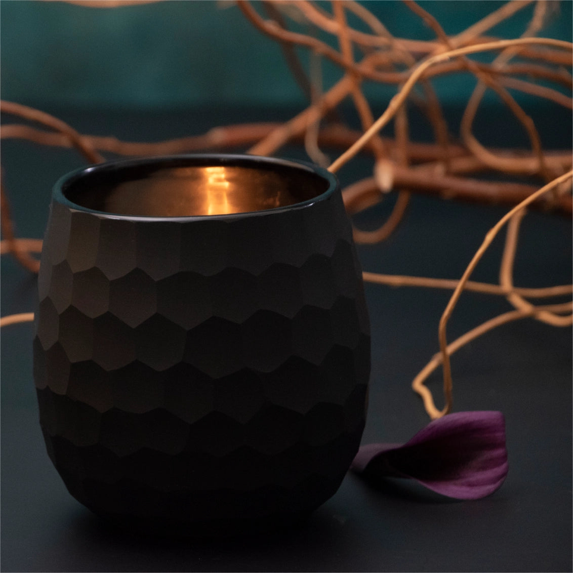 Andaluca - Botanique Luxe 16 oz Black Candle - A Night in Tangier