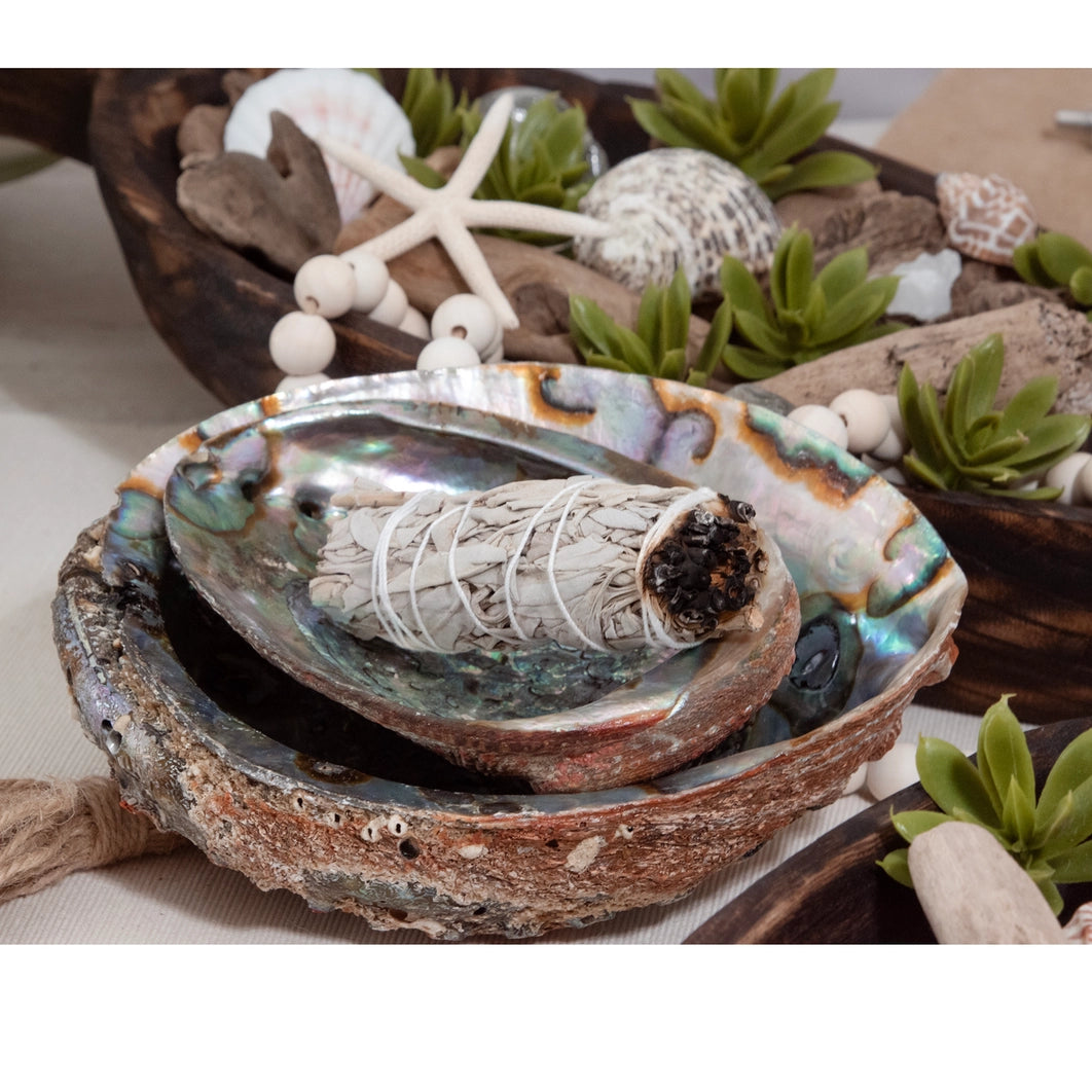Andaluca_Rosemary & Sage Floral Smudge Wand with Quartz Crystal with Abalone Shell