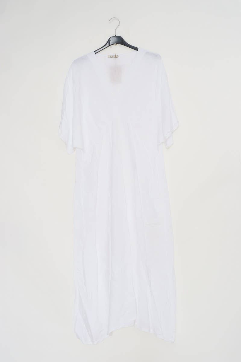 LÉA & LUC Flowing V-Neck Linen Maxi Dress