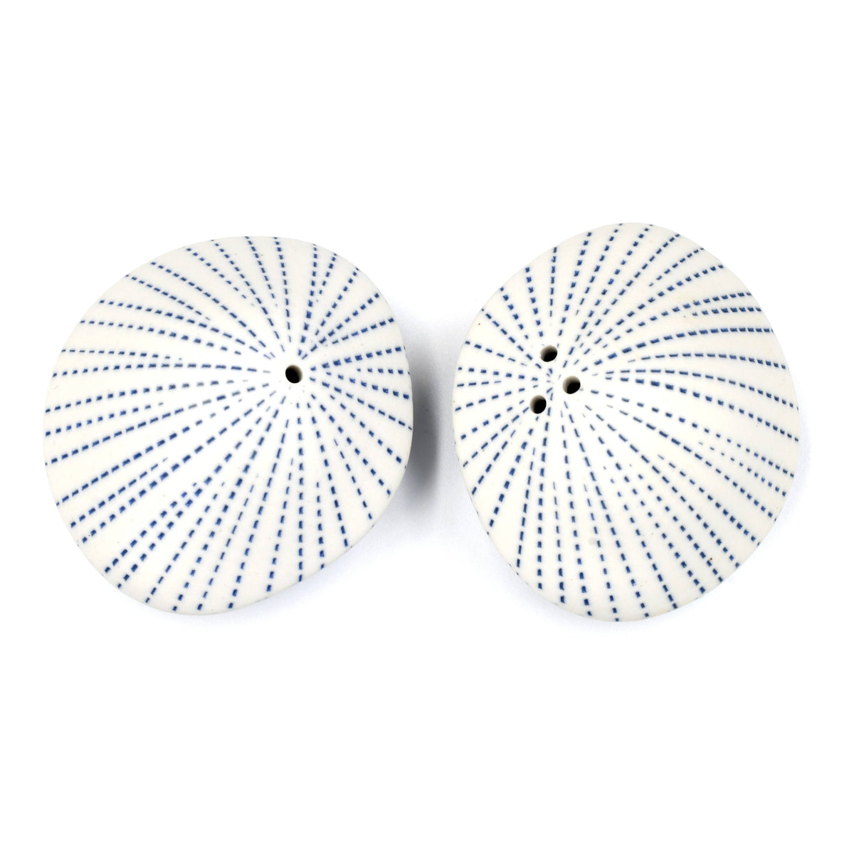 Art Floral Trading Blue Dotted Sea Shell Porcelain Salt and Pepper Shaker Set