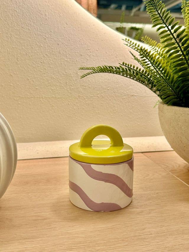 MÆGEN Pablo Pots Candle in Water Lotus & Rose