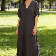 LÉA & LUC Flowing V-Neck Linen Maxi Dress