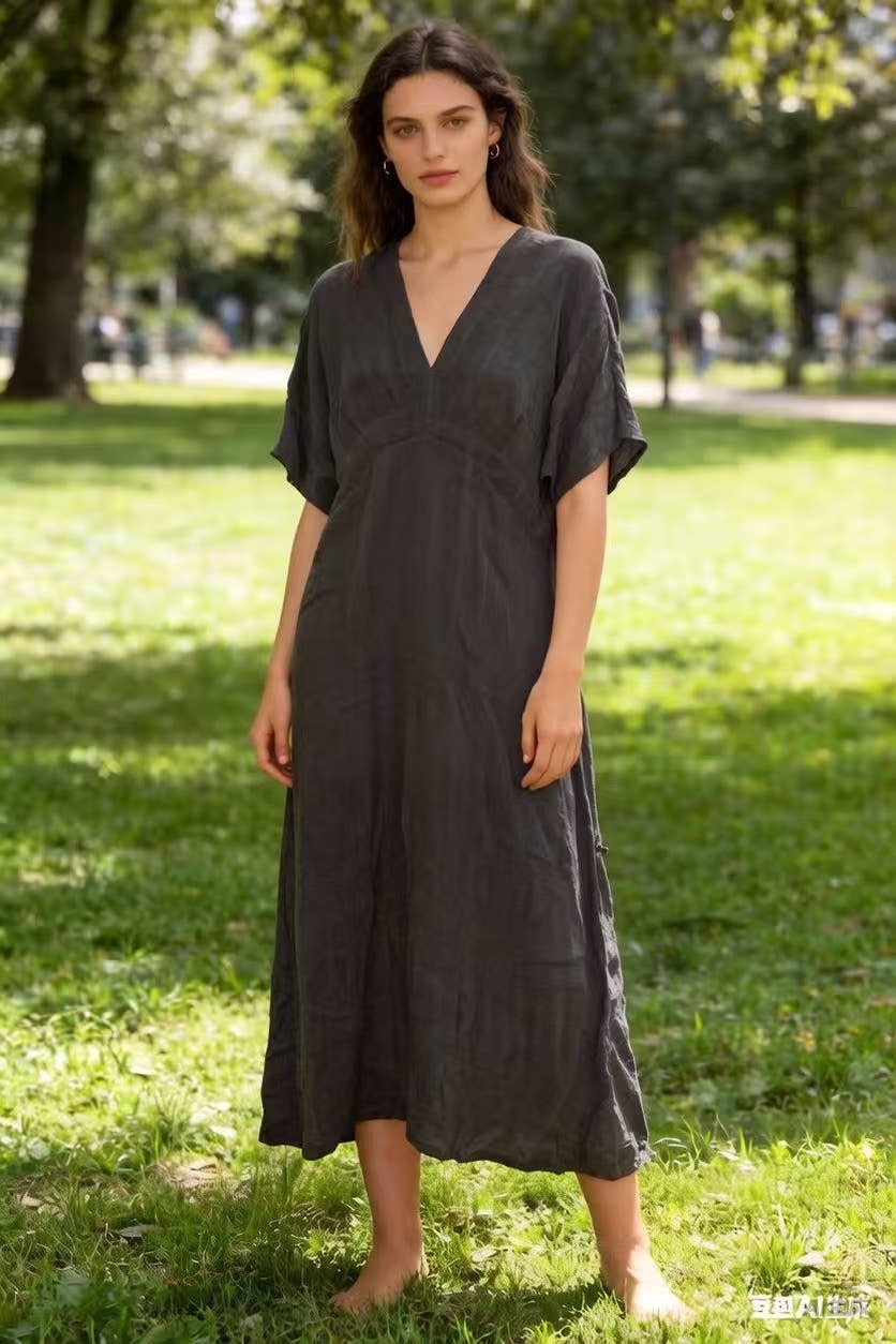LÉA & LUC Flowing V-Neck Linen Maxi Dress