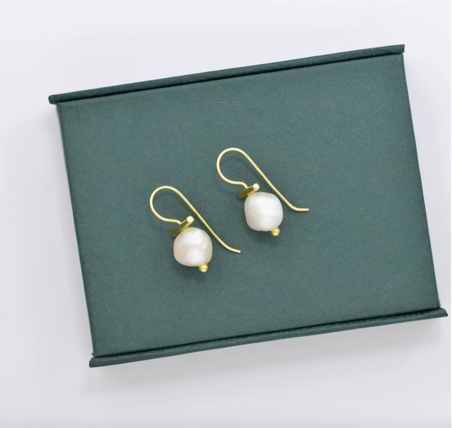 Schmuckoo Berlin Baroque Pearl Gold Earring